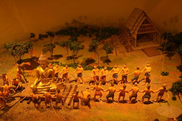 พิพิธภัณฑ์ สังคมชาวจีนในไทย ที่วัดไตรมิตร กทม